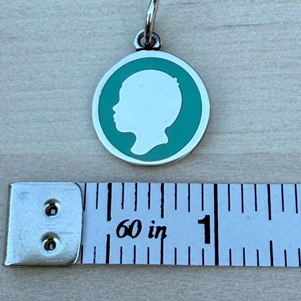 Tiffany & Co. Blue & Sterling Silver Silhouette Boy Charm, retired and rare. - Picture 3 of 3